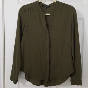 Long sleeve button up high low top